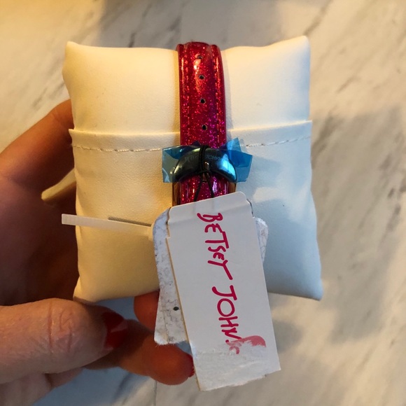 Betsey Johnson Tiger Stripes Pink Glitter gold tone round jewelry watch zebra - Picture 5 of 6